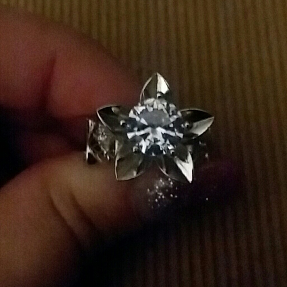 NWT just in. Sterling silver cz ring size 5